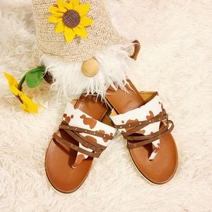 Women's Cow Print Color Block Sandal Size 7 US/ 38 Can